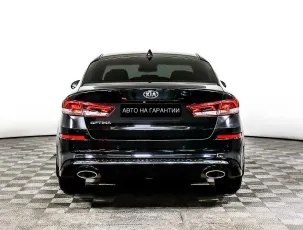 Kia  4