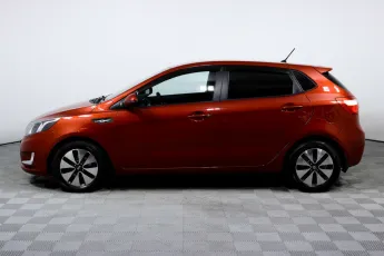 Kia  3