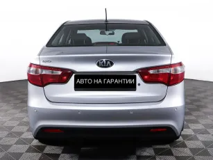 Kia  6