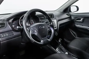 Kia  6