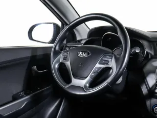 Kia  12
