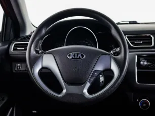 Kia  8