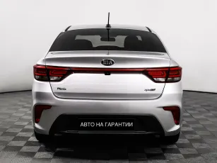 Kia  6