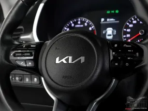Kia  10