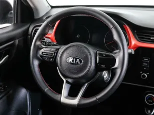 Kia  10