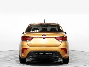 Kia  6