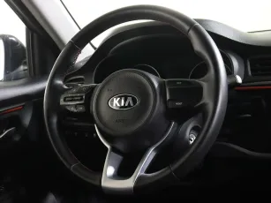 Kia  11