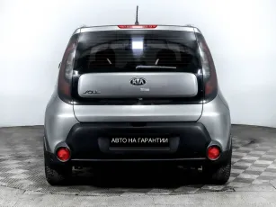 Kia  4