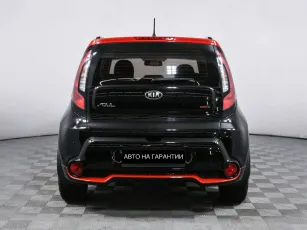 Kia  6