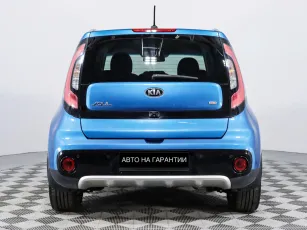 Kia  6