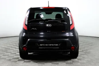 Kia  6