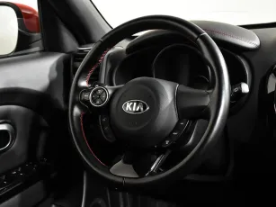 Kia  12