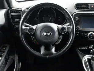Kia  11