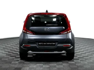 Kia  6