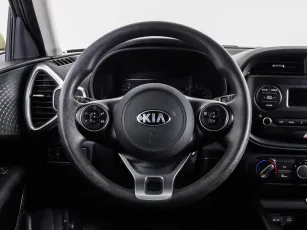 Kia  8
