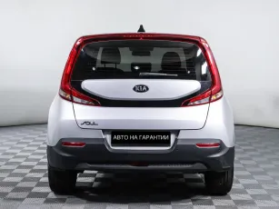 Kia  4