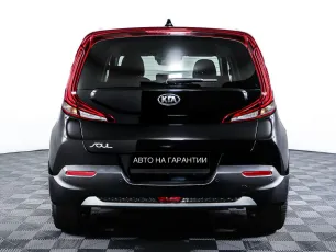 Kia  6