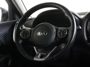 Kia  11