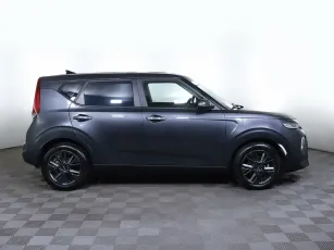 Kia  4