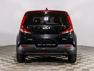 Kia  6