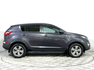 Kia  4