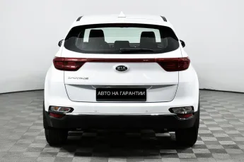 Kia  6