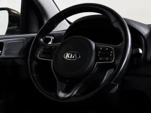 Kia  13