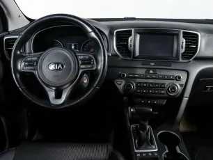 Kia  10