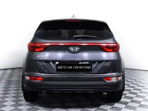 Kia  6