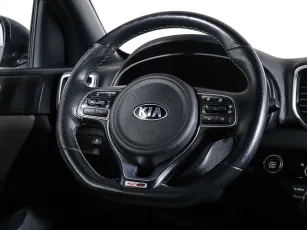 Kia  12