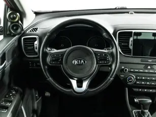 Kia  10