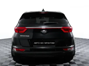 Kia  6
