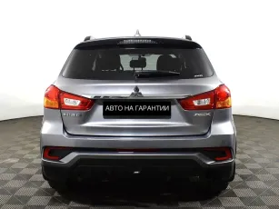 Mitsubishi  4