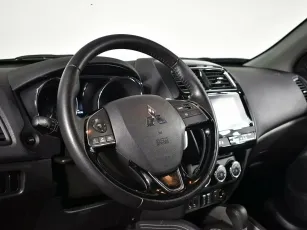 Mitsubishi  9