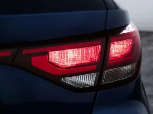 Kia  8