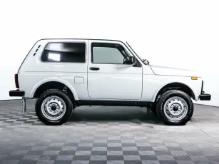 Lada (ВАЗ)  4