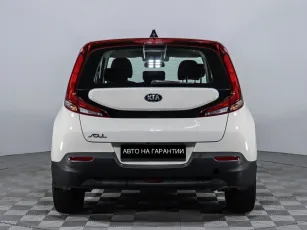 Kia  6