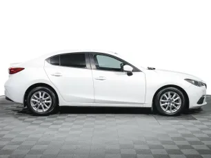 Mazda  4
