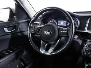 Kia  16