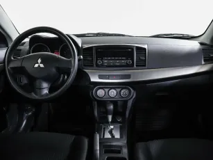 Mitsubishi  6