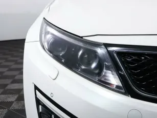 Kia  8