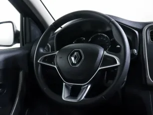 Renault  12