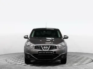 Nissan  2