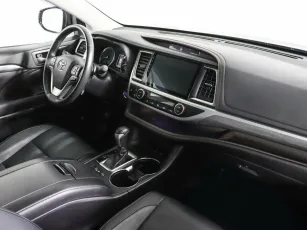 Toyota  6