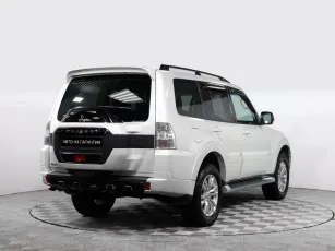 Mitsubishi  4
