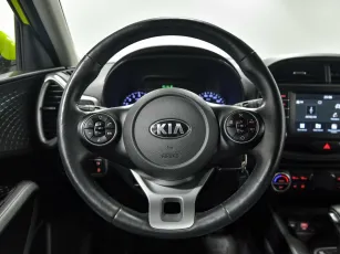 Kia  18