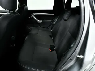 Nissan  11
