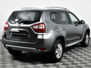 Nissan  5