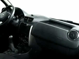 Nissan  7