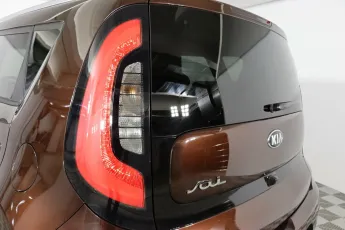 Kia  6